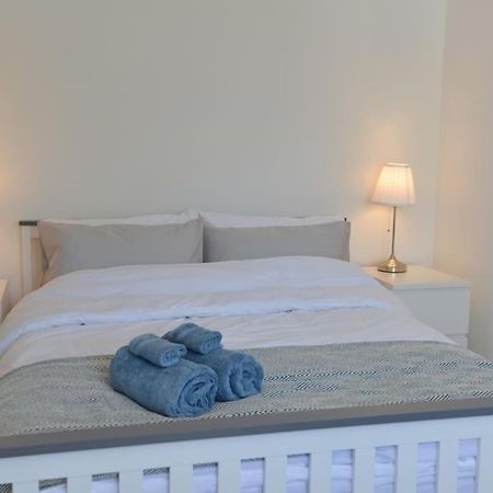 3-Bedroom Bungalow With Parking, Goldsithney, Penzance, Cornwall Perranuthnoe Extérieur photo